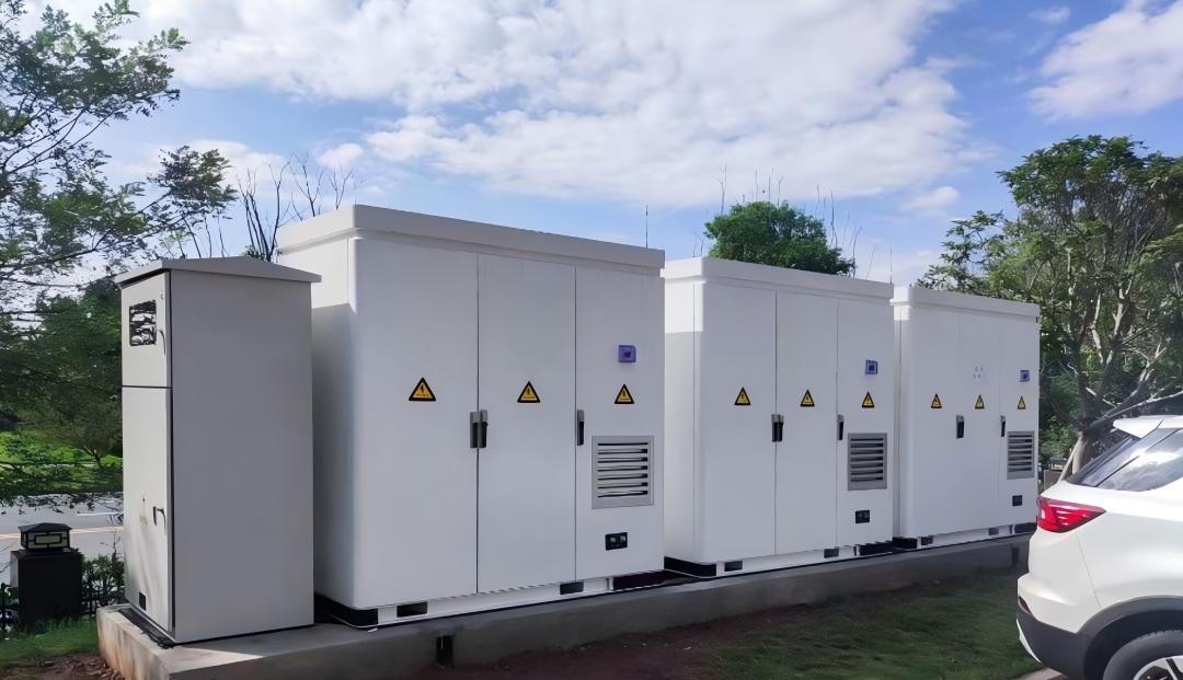 Outdoors Battery Cabinets