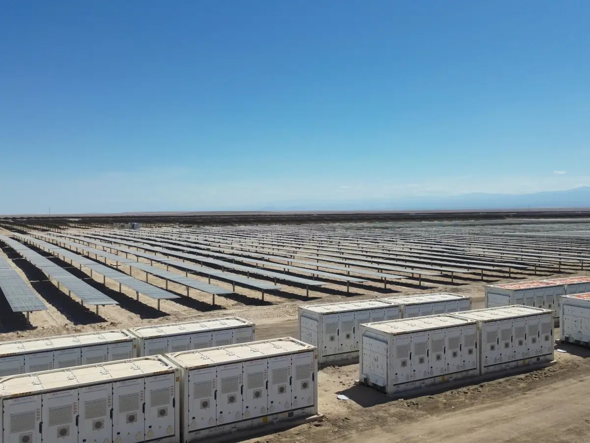 AC-Coupled vs DC-Coupled PV Energy Storage System-How To Choose For Solar Power Plant?